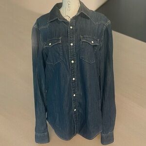 American Eagle Vintage Fit Denim long sleeve top w/ pearl snaps Size S/P